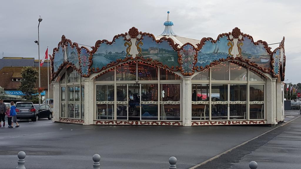 Les Granges Du Clos 2 Etoiles Lejlighed Courseulles-sur-Mer Værelse billede